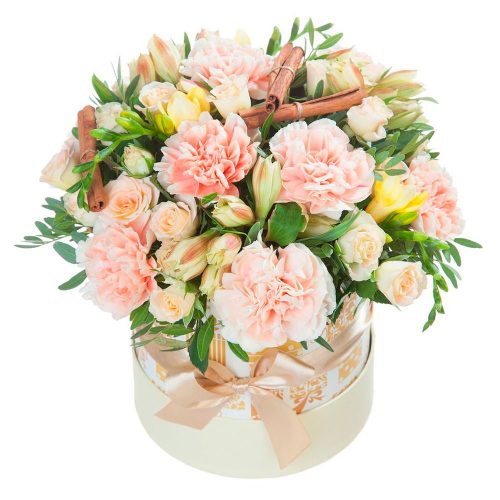 Цветочная композиция «Кремовый восторг»