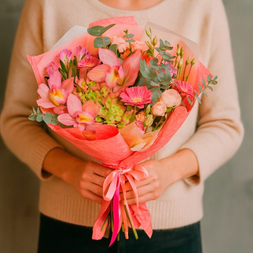 Букет цветов «Тропическая нежность»